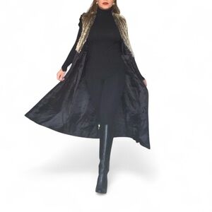 Minimalist Long Vest - Beige Faux Fur & Black Quilted | Medium